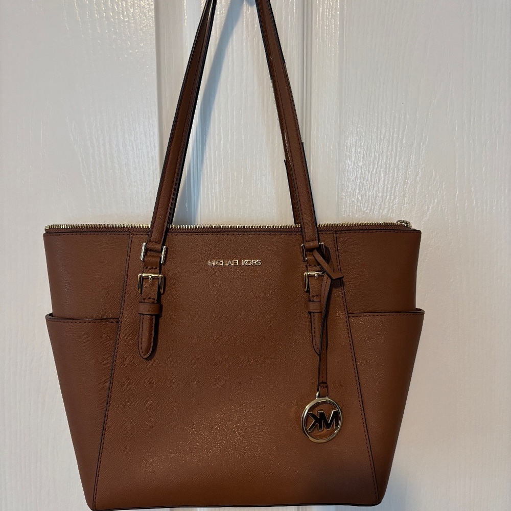 MK PURSE